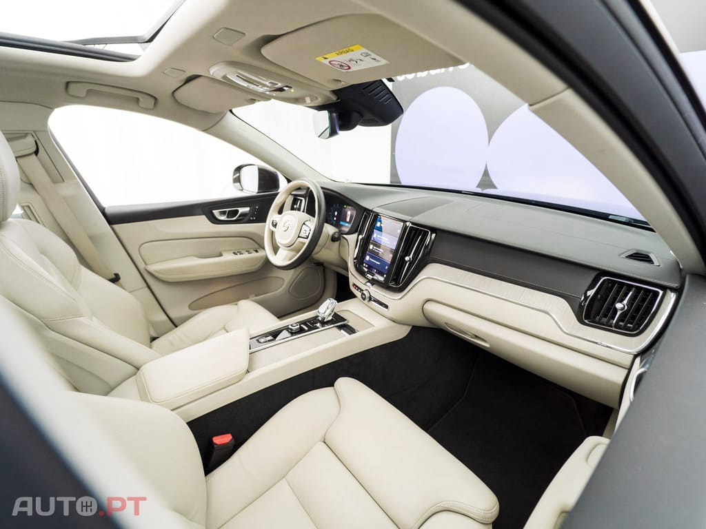Volvo XC60 2.0 T6 PHEV Inscription AWD