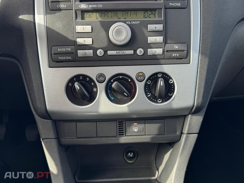 Ford Focus 1.4 16V Trend