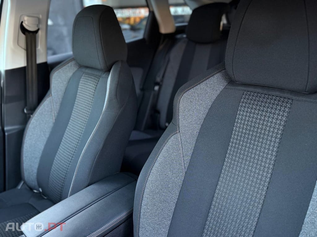 Peugeot 3008 1.5 BlueHDi Active Pack EAT8