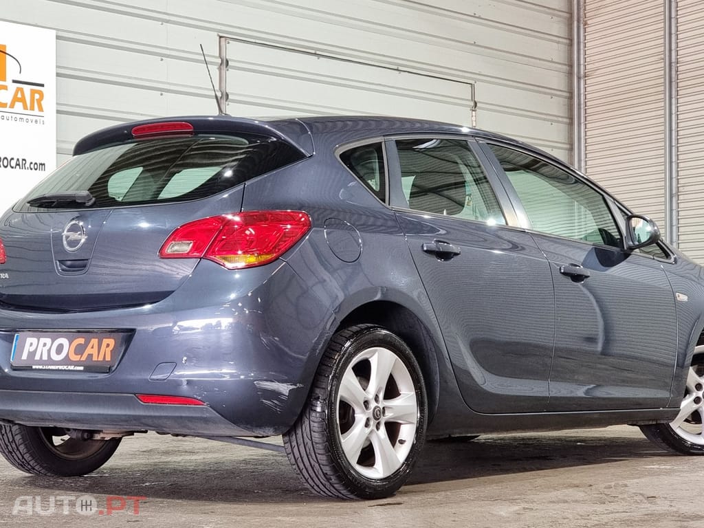 Opel Astra 1.4 Executive S/S