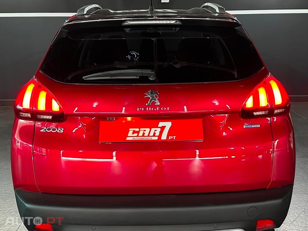 Peugeot 2008 1.2 PureTech Allure