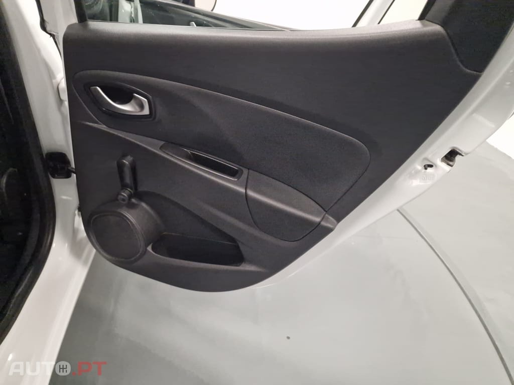 Renault Clio SOCIETE 1.5 DCI ZEN IVA DEDUTÍVEL