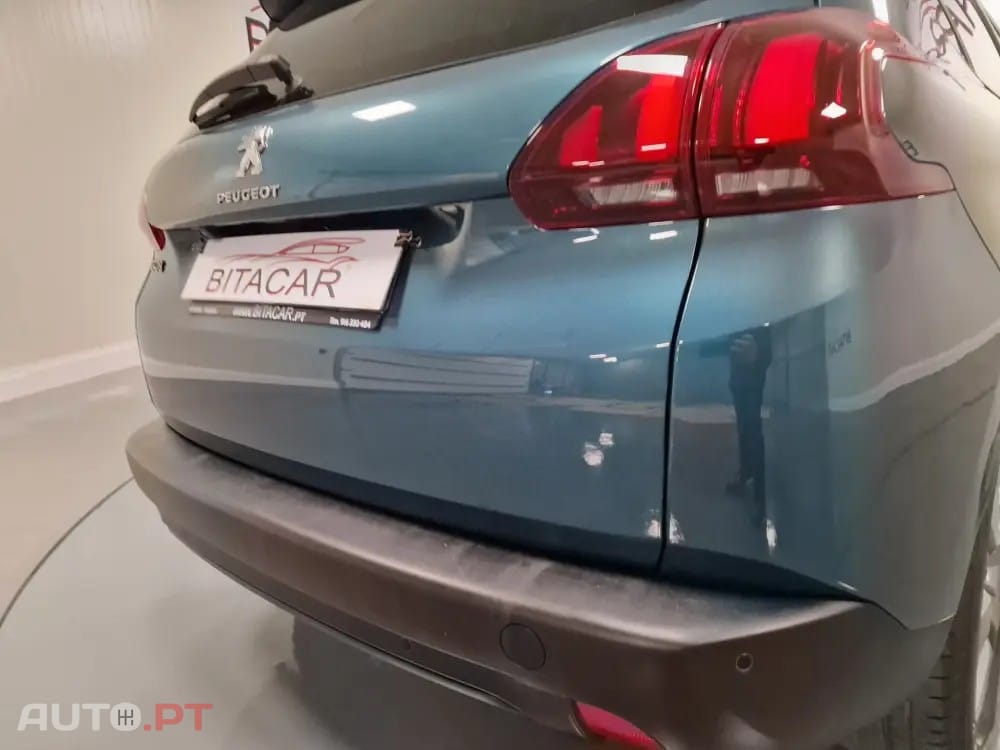 Peugeot 2008 1.2 PureTech Style