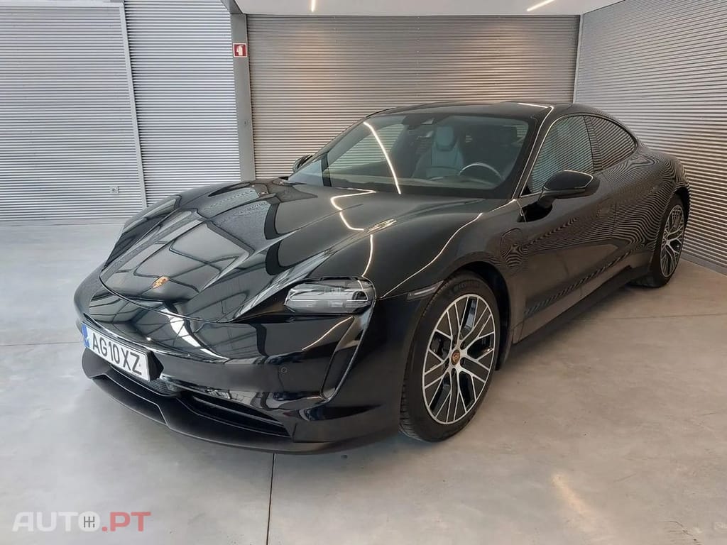 Porsche Taycan Standard