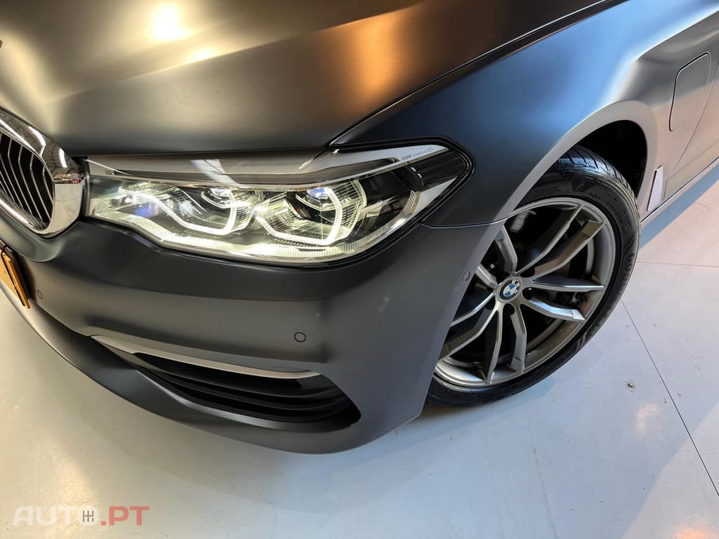 BMW 530 iPerformance 