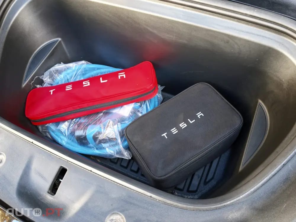 Tesla Model Y RWD