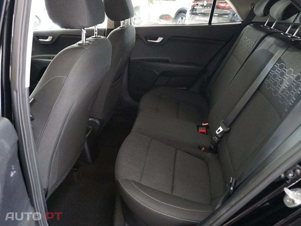 Kia Rio 1.0 T-GDI 100 Dream-Team Edition