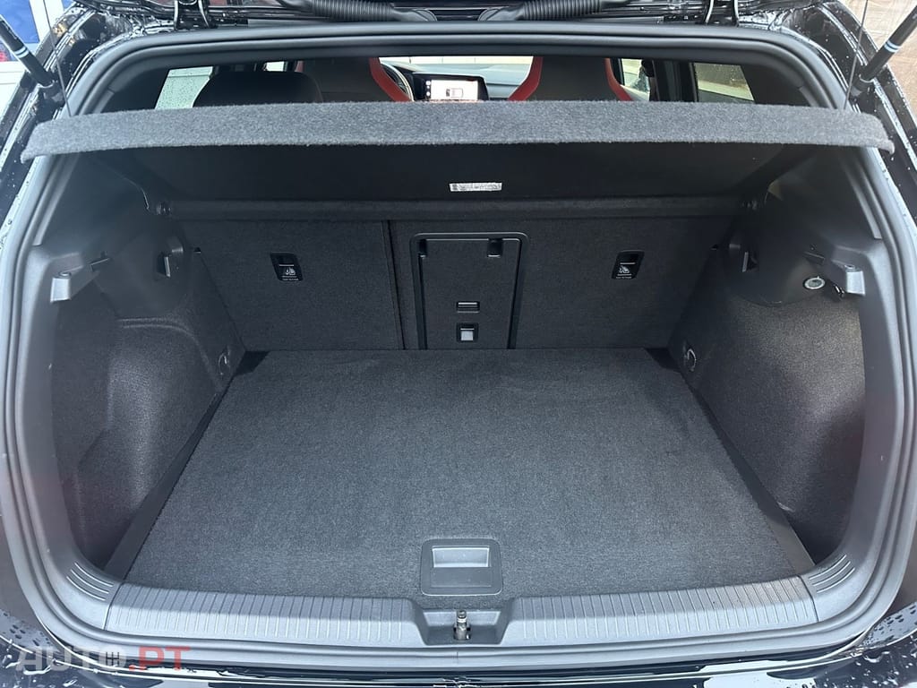 Volkswagen Golf 2.0 TSI GTI