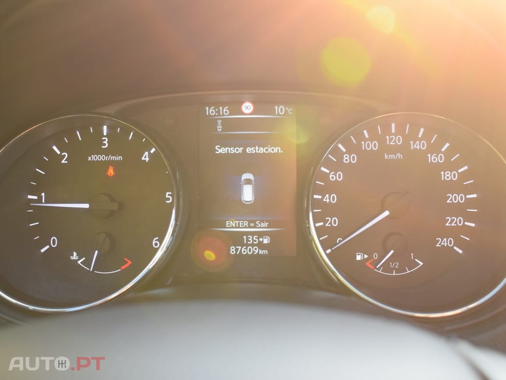 Nissan Qashqai 1.5 dCi N-Connecta J18+Led