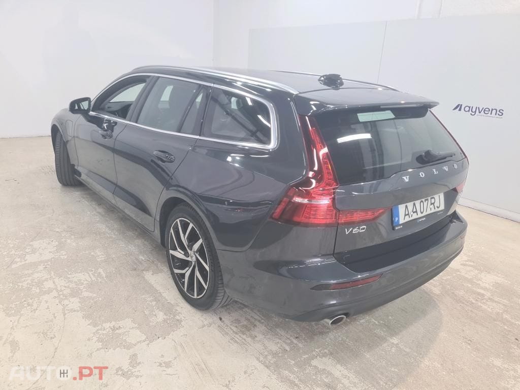 Volvo V60 2.0 T8 AWD TE Momentum Plus
