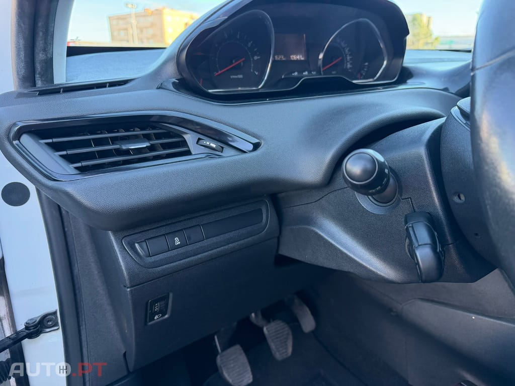Peugeot 208 1.2 PureTech Active