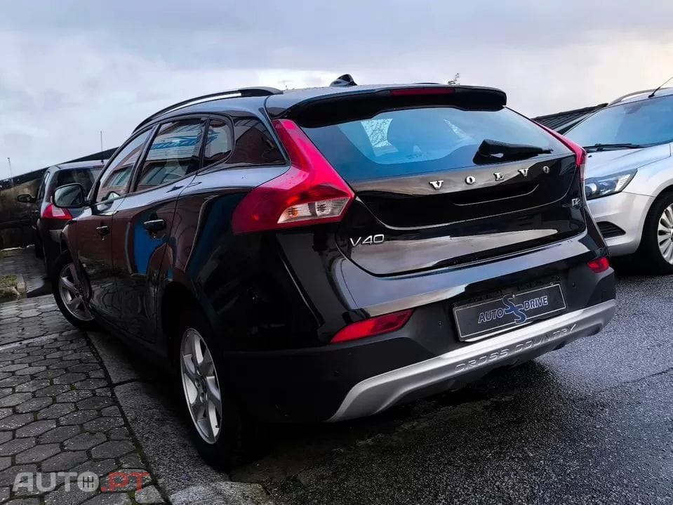 Volvo V40 1.6 D2 Momentum Powershift Eco