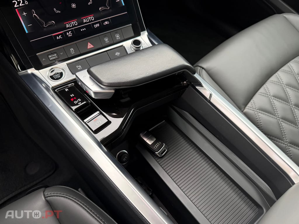 Audi Q8 E-Tron 55 quattro Advanced