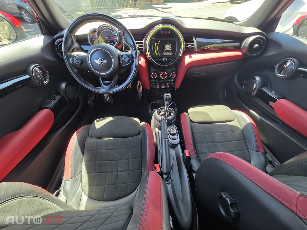 MINI Cooper John Cooper Works