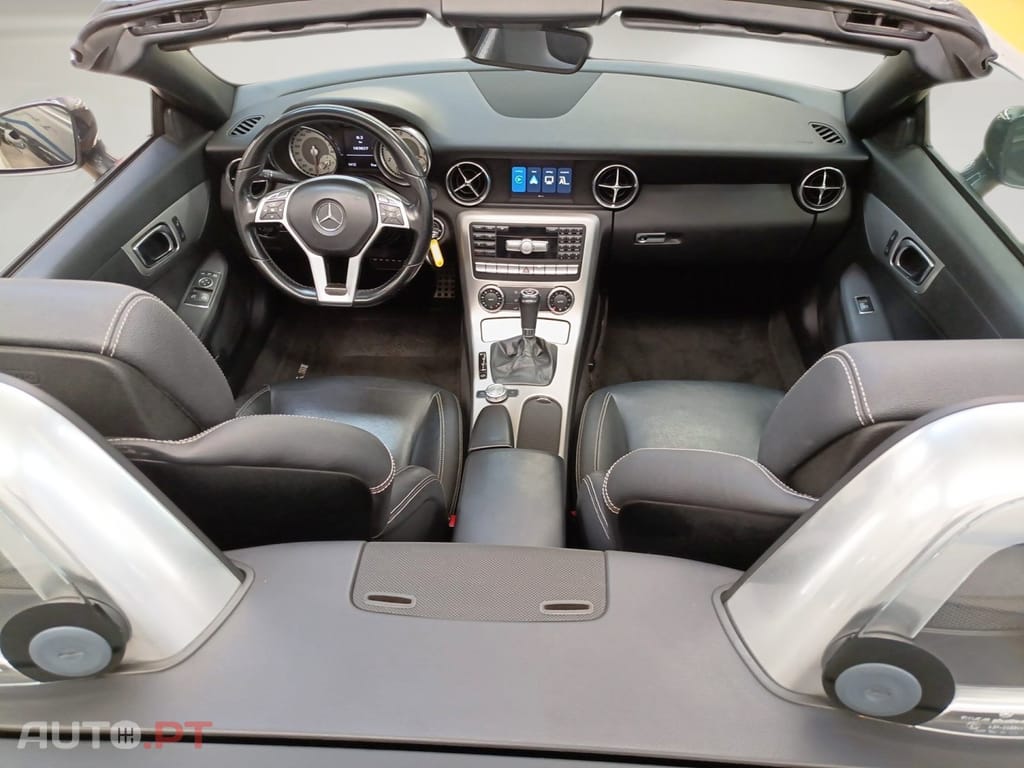 Mercedes-Benz SLK 200 BlueEFFICIENCY 7G-TRONIC Edition 1