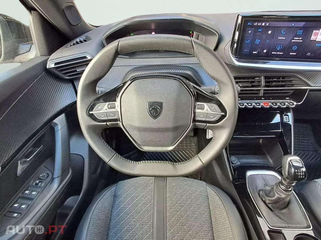 Peugeot 2008 1.2 PureTech Allure