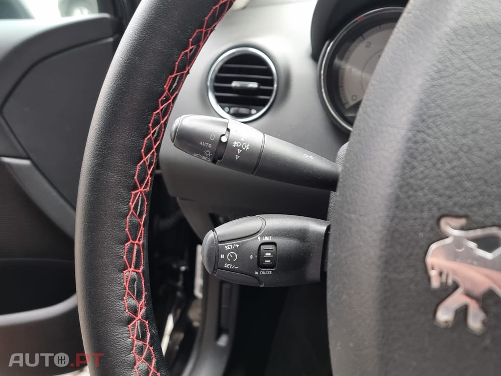 Peugeot 308 1.6 HDi Executive CVM6
