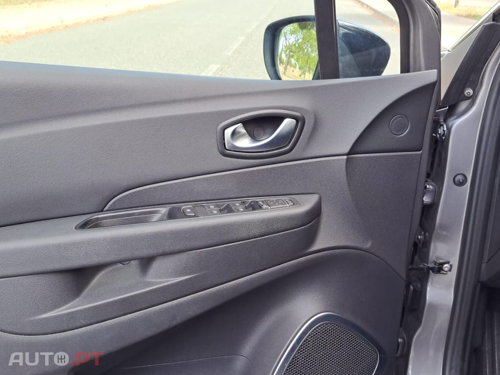 Renault Captur TCe Exclusive XMOD