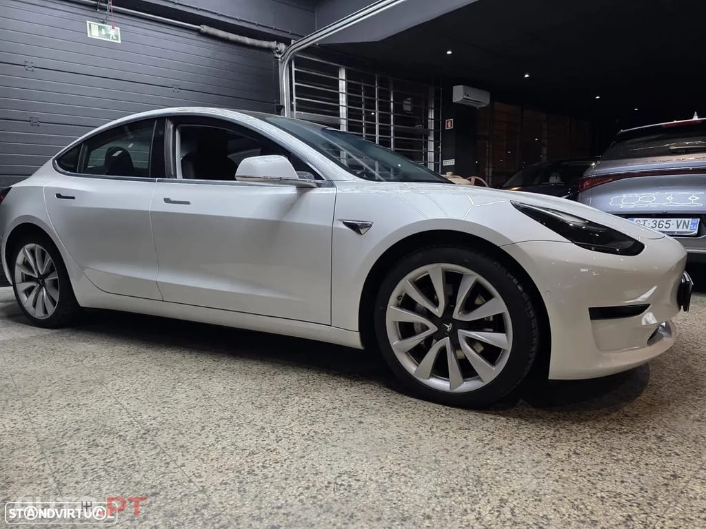Tesla Model 3 Standard Range Plus RWD