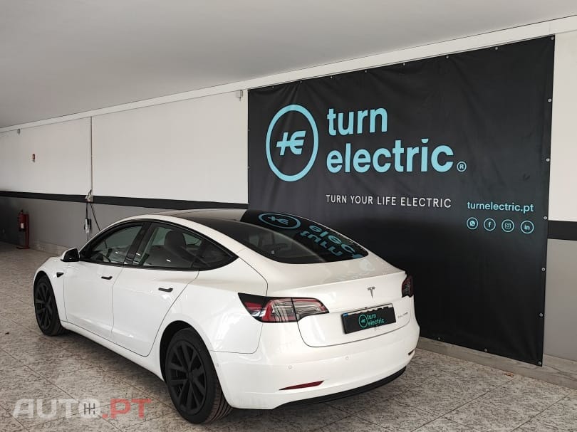 Tesla Model 3 Long-Range Dual Motor AWD