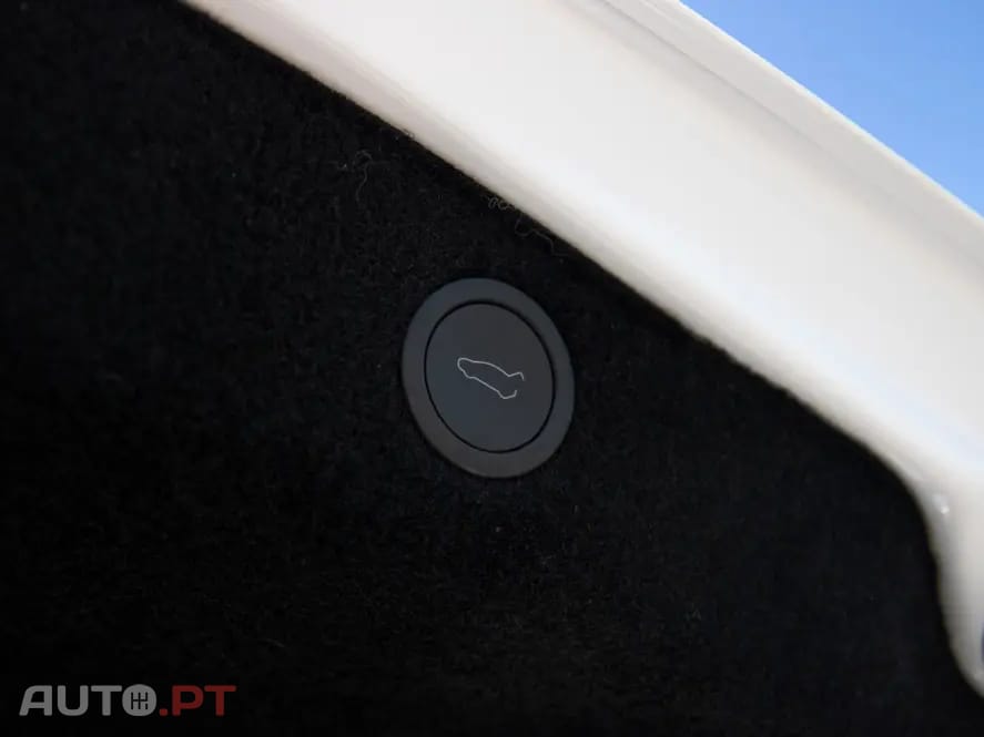 Tesla Model 3 Tração Traseira Premium