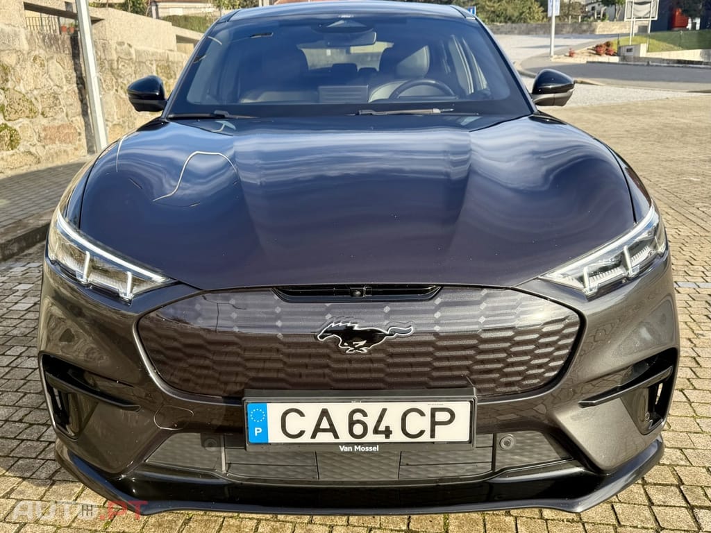 Ford Mustang Mach-E 90.5 kWh GT AWD