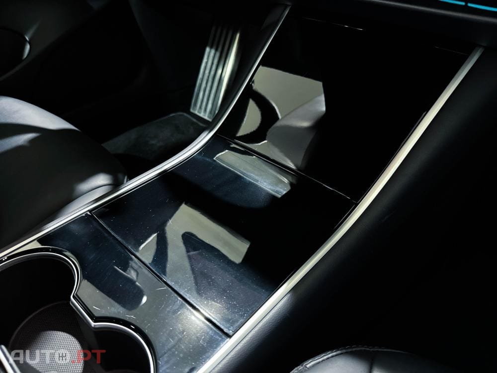 Tesla Model 3 Long-Range Dual Motor AWD