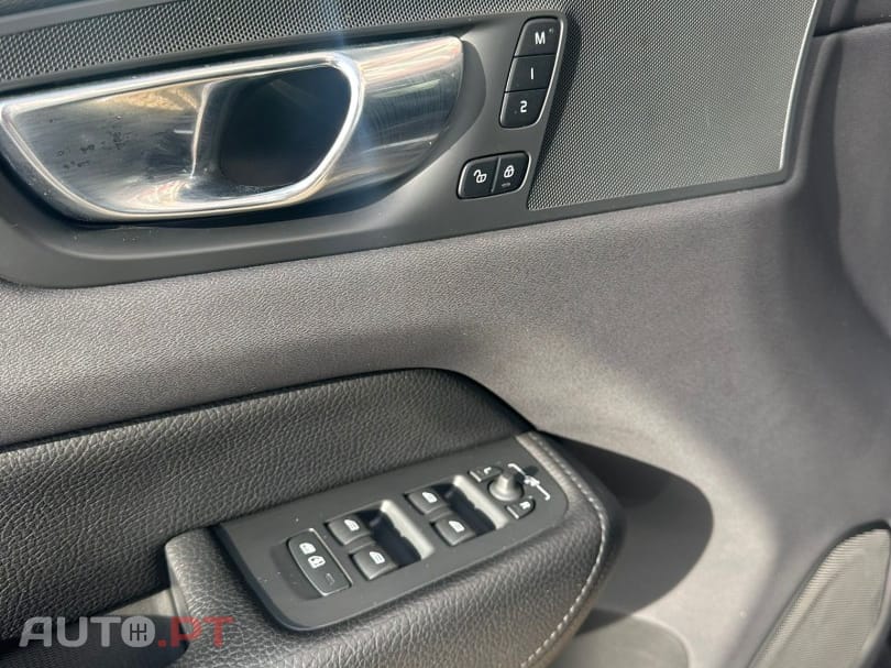 Volvo XC60 2.0 T8 PHEV Inscription Expression AWD