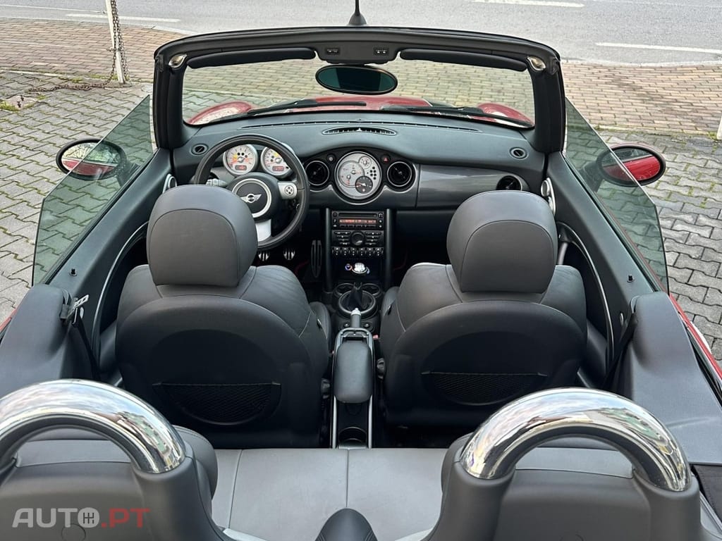 MINI Cabrio John Cooper Works