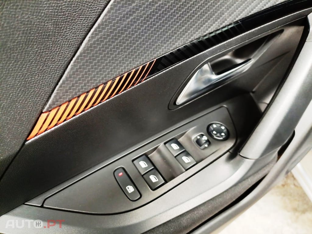 Peugeot 2008 PureTech 100 Stop&Start Active