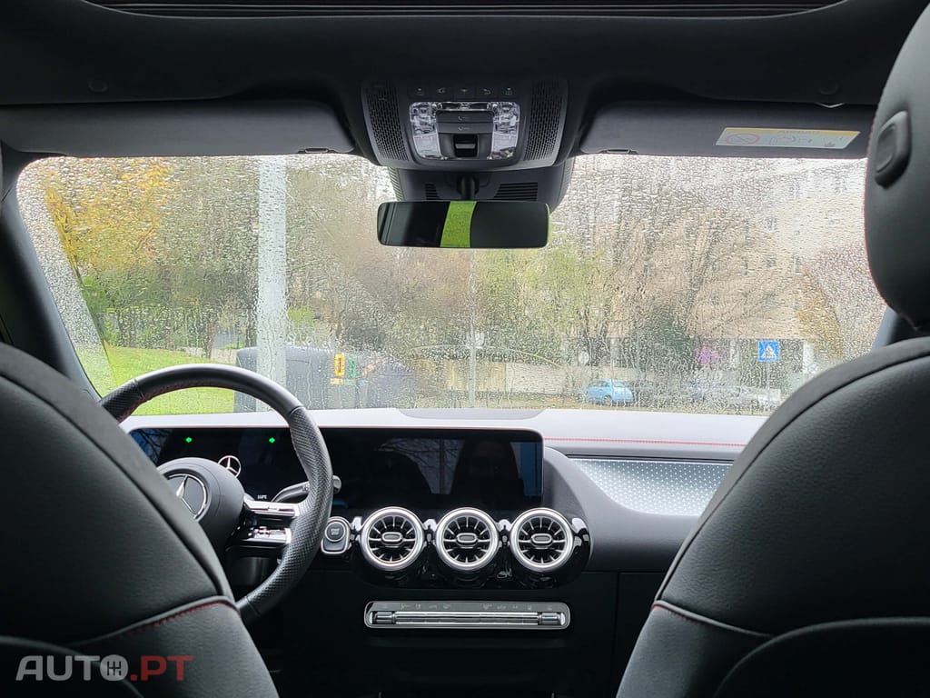 Mercedes-Benz EQA 300 3M AMG Advanced Line