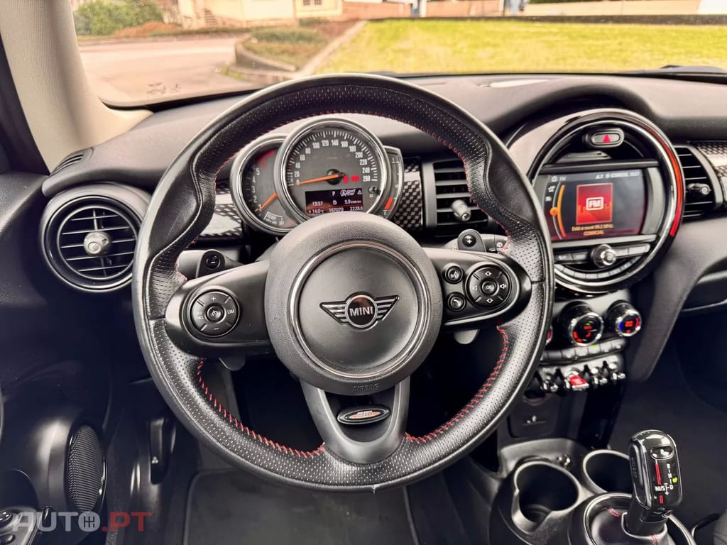 MINI Cooper Cooper SD Auto