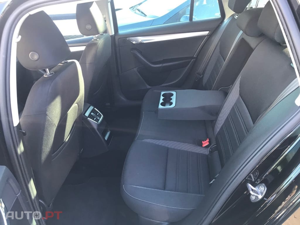 Skoda Octavia Break 1.6 TDI Business Line DSG