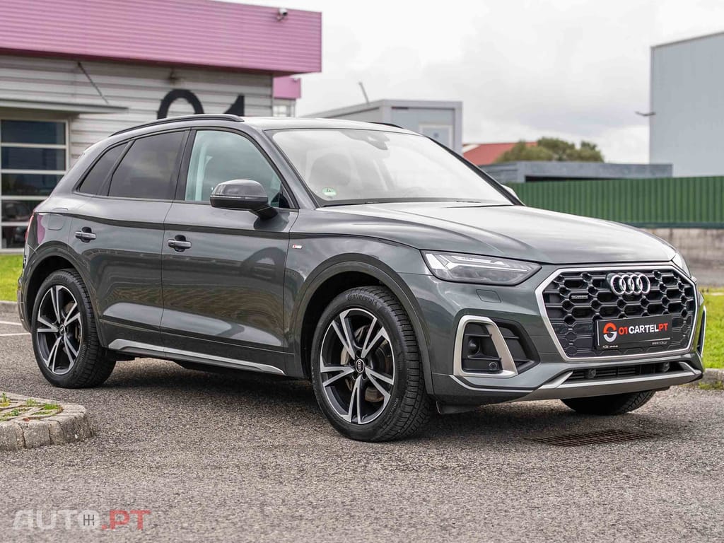 Audi Q5 TFSI Hybrid quattro S-line Tiptronic
