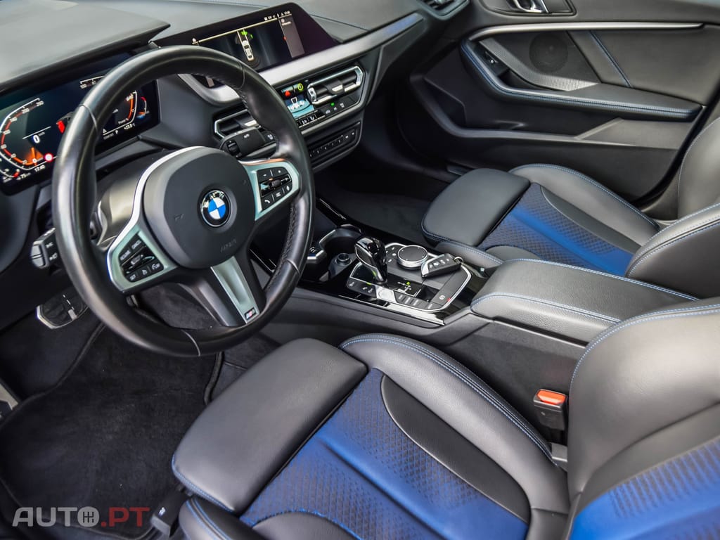 BMW 216 d Pack Desportivo M