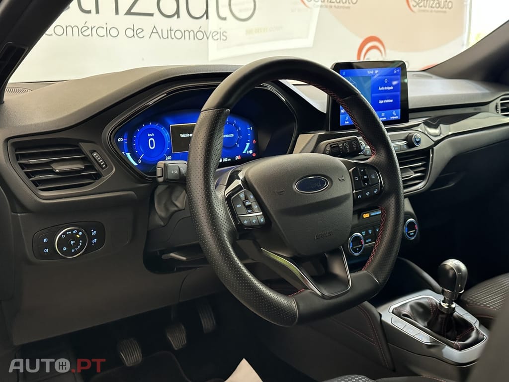 Ford Focus 1.0 EcoBoost MHEV ST-Line