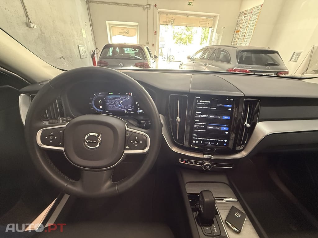 Volvo XC60 2.0 B4 Core