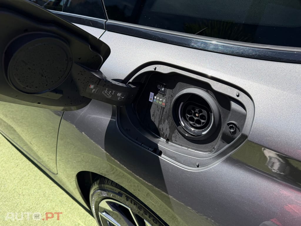 Peugeot 308 SW 1.6 Hybrid Allure Pack e-EAT8