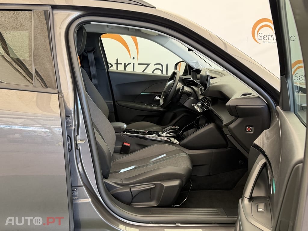 Peugeot 2008 1.2 PureTech Allure Pack EAT8