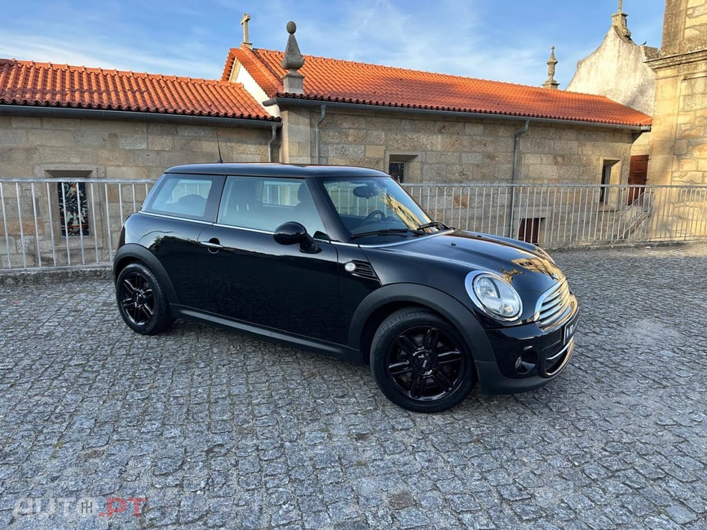 MINI Cooper Cooper D