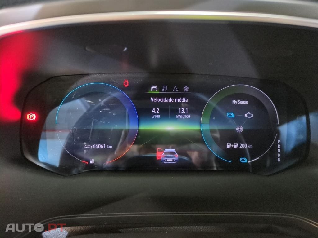 Renault Captur 1.6 E-Tech Plug-In Intens