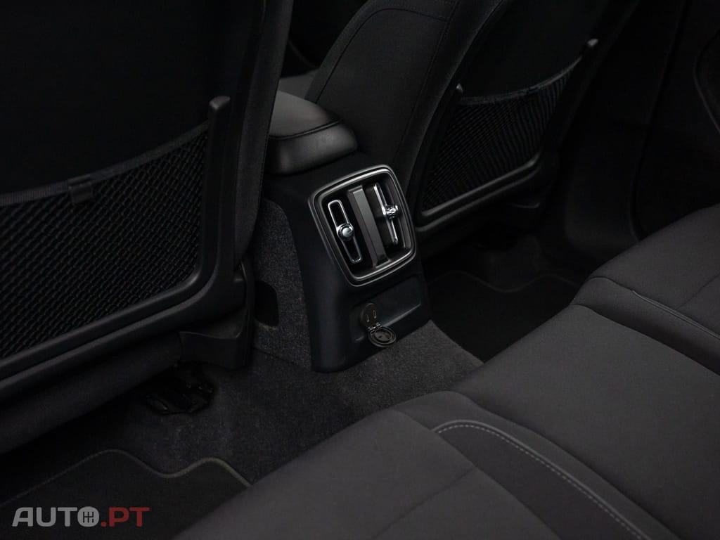 Volvo XC40 1.5 T5 PHEV Inscription Expression