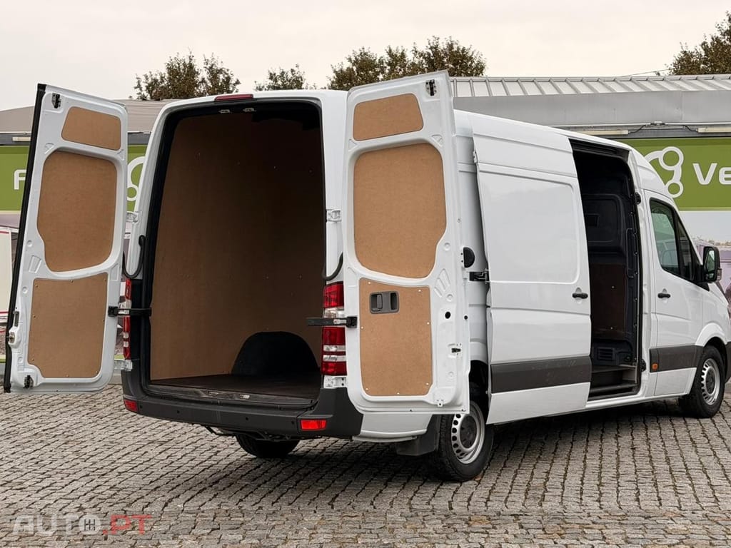 Mercedes-Benz Sprinter 316 CDI  L4 H2