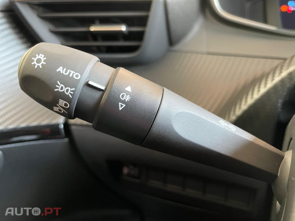 Peugeot 2008 1.2 PureTech Active Pack