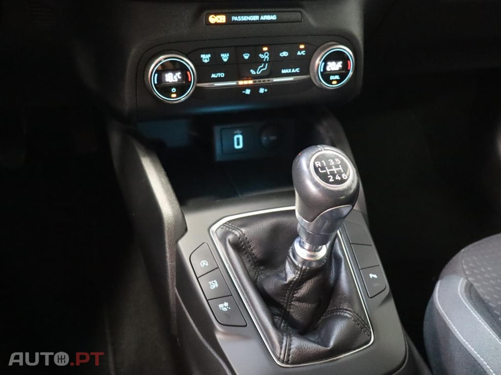 Ford Focus 1.5 TDCI EcoBlue TITANIUM