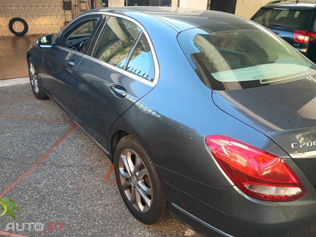 Mercedes-Benz 200 Bluetec