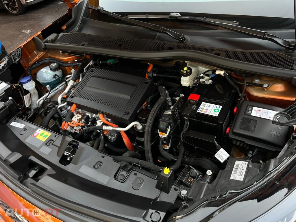 Peugeot 2008 1.2 Active Business