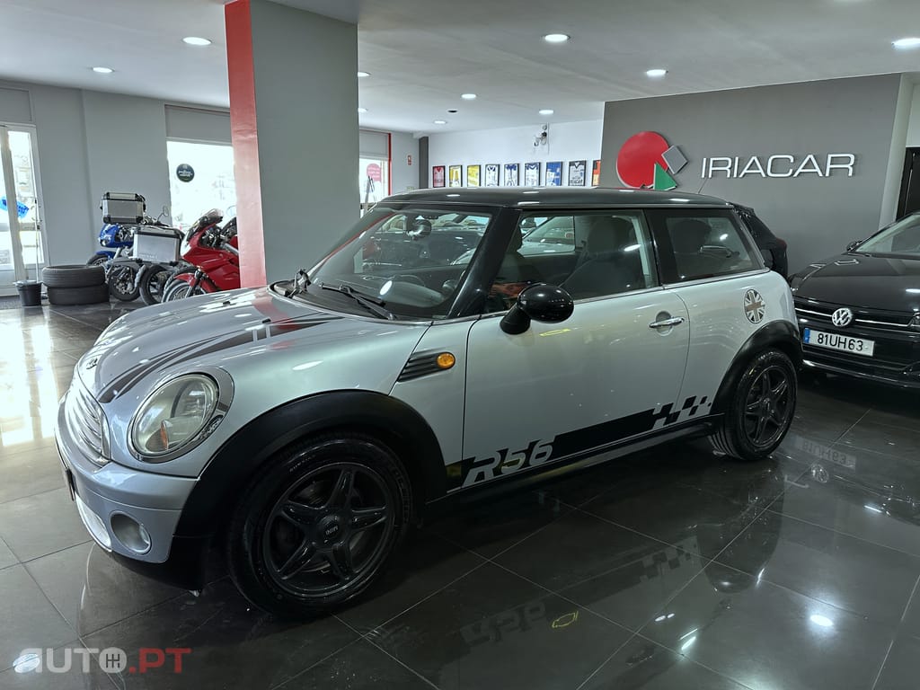 MINI Cooper Cooper R56