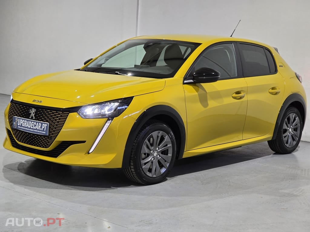 Peugeot E-208 50 kWh Style