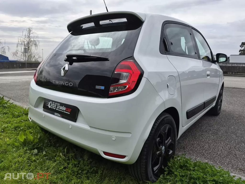 Renault Twingo Z.E. 22 Intens